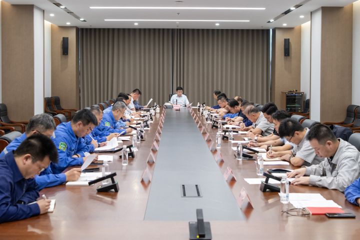 产业园召开树立和践行正确政绩观学习教育总结会议